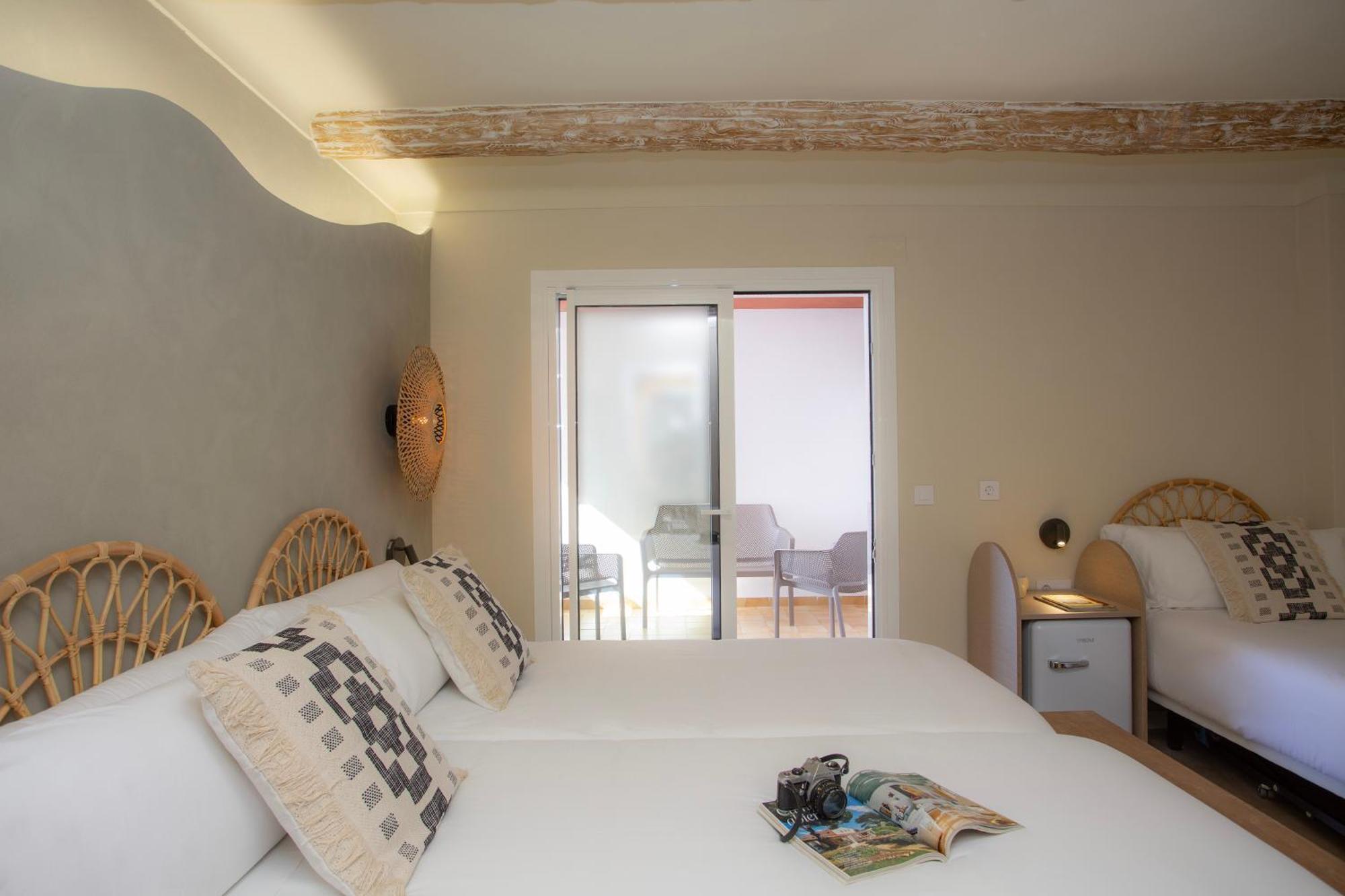 Casual Bahia Ibiza Hotel San Antonio  Exterior photo